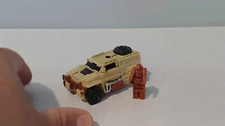 Transformers Titan Return legends class Outback: DarthRavage07 Quick Review